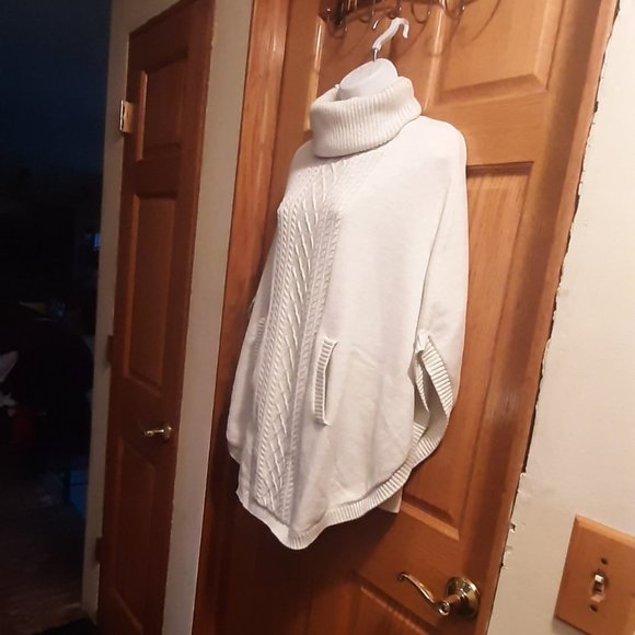 Turtleneck Poncho - Picture 2 of 5